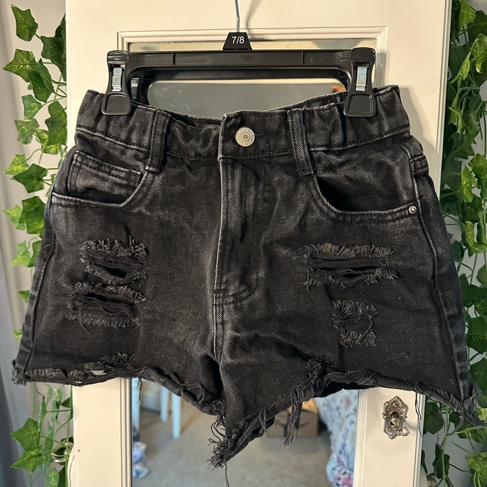 black, high waisted, ripped, extra small, short shorts! brand: forever 21